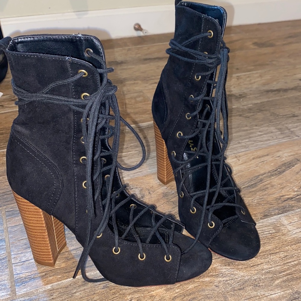 Lulus high heel booties - Picture 1 of 3
